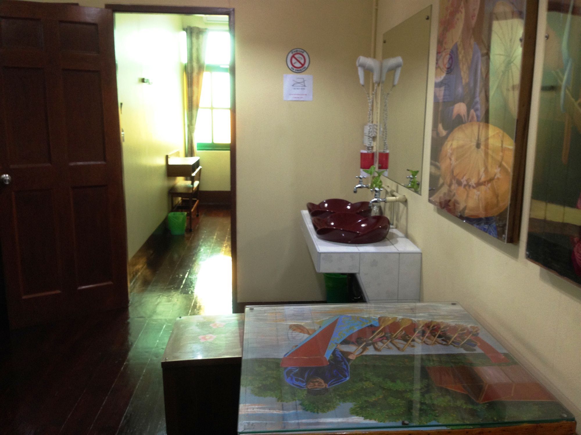 Baan Bovorn Hostel Bangkok Ngoại thất bức ảnh