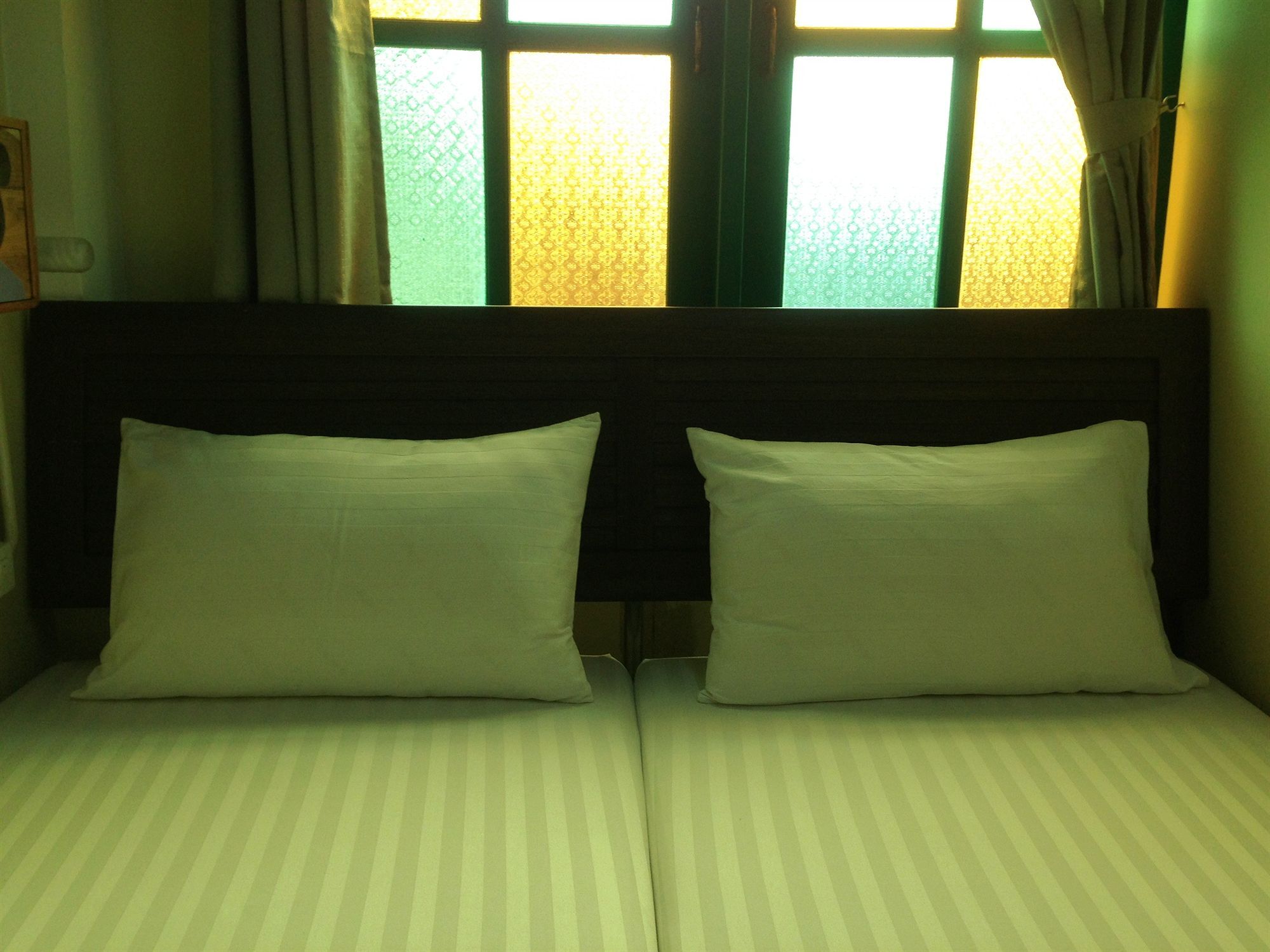 Baan Bovorn Hostel Bangkok Ngoại thất bức ảnh