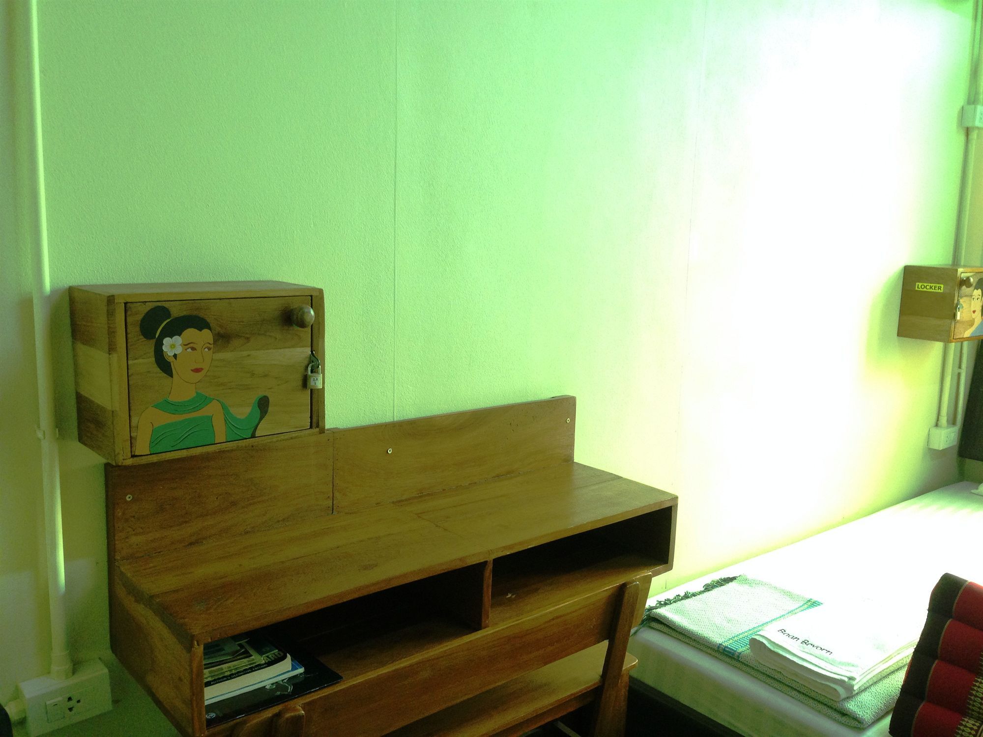 Baan Bovorn Hostel Bangkok Ngoại thất bức ảnh
