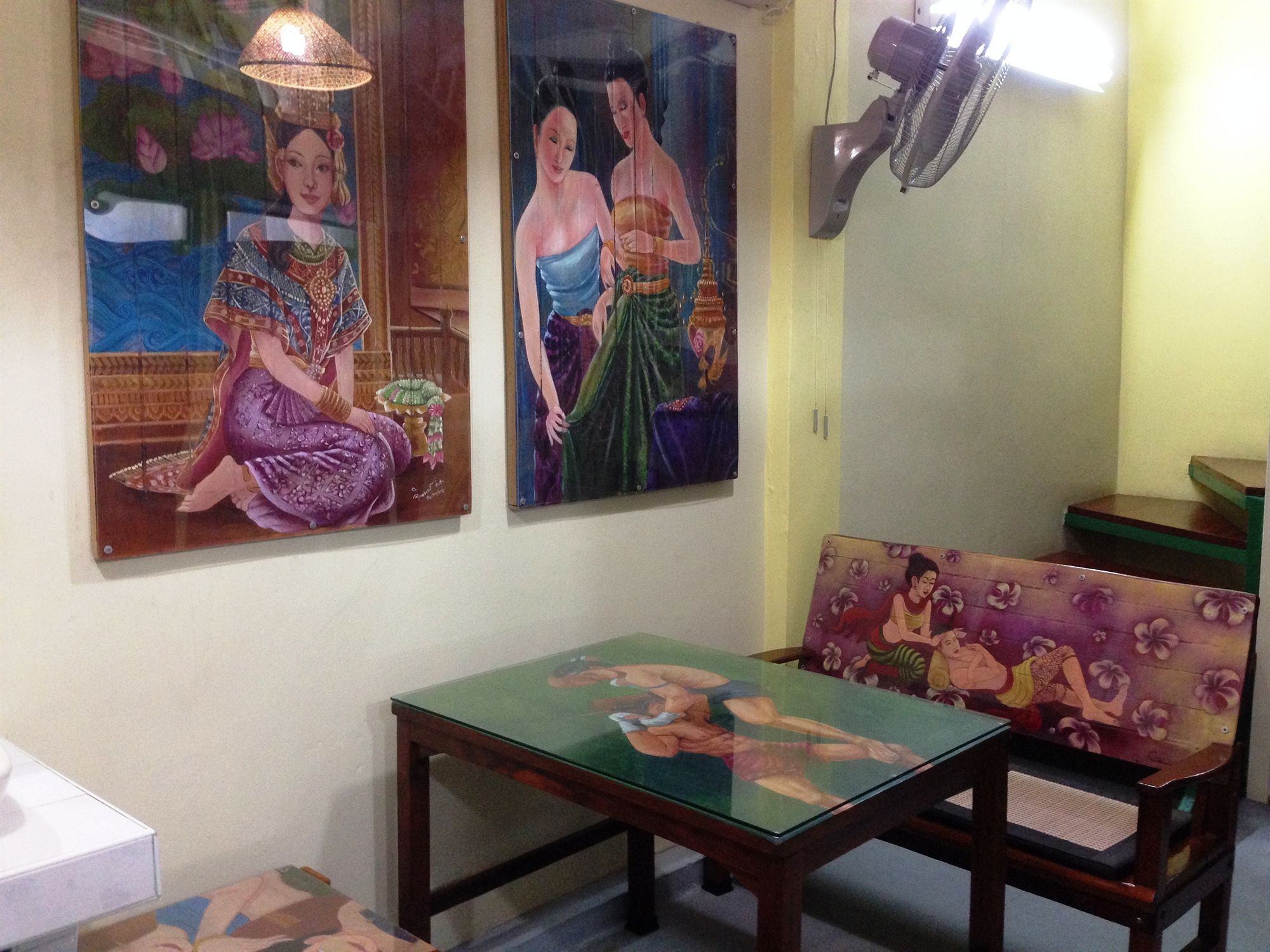 Baan Bovorn Hostel Bangkok Ngoại thất bức ảnh